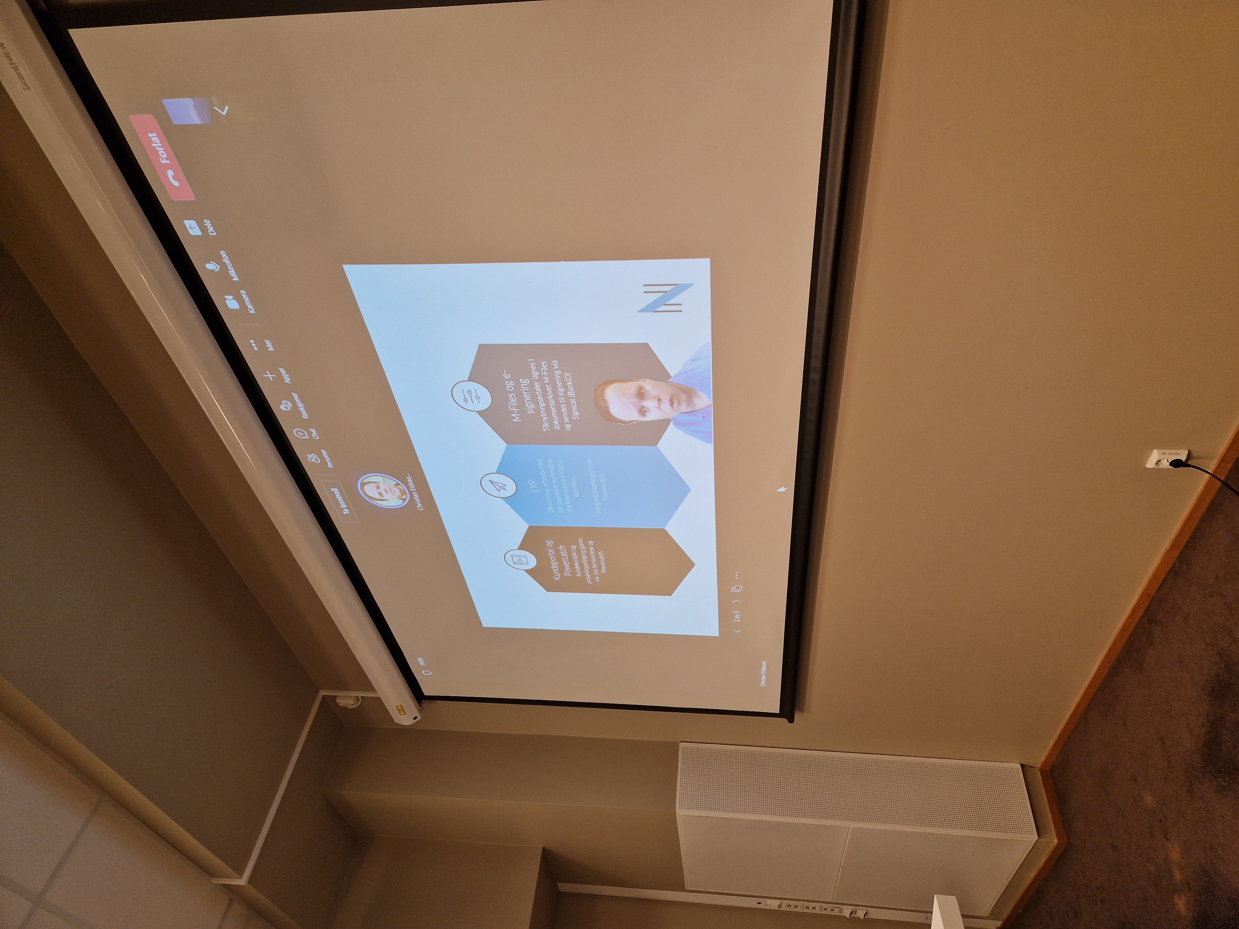 Christian Eidsaune presenterer anleggsbidrag over Teams