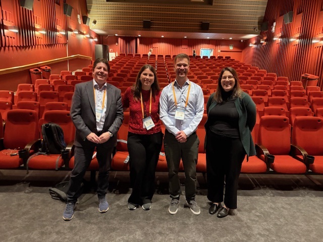 Bilde: Ronny Windvik fra FFI, Sofie Mohn og Steffen Olsen fra PWC og Hanne Johansen fra Nettalliansen